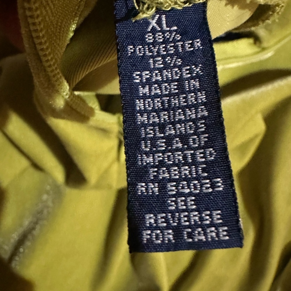 Very cute vintage Gap chartreuse Velvet Short Sleeve Top - Picture 3 of 4